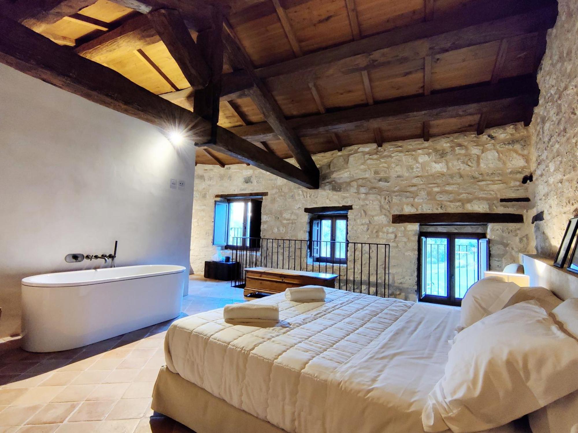 Castel Di Luco Hotel Акуасанта Терме Екстериор снимка